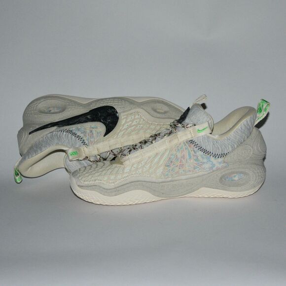 Athletic_Shoes